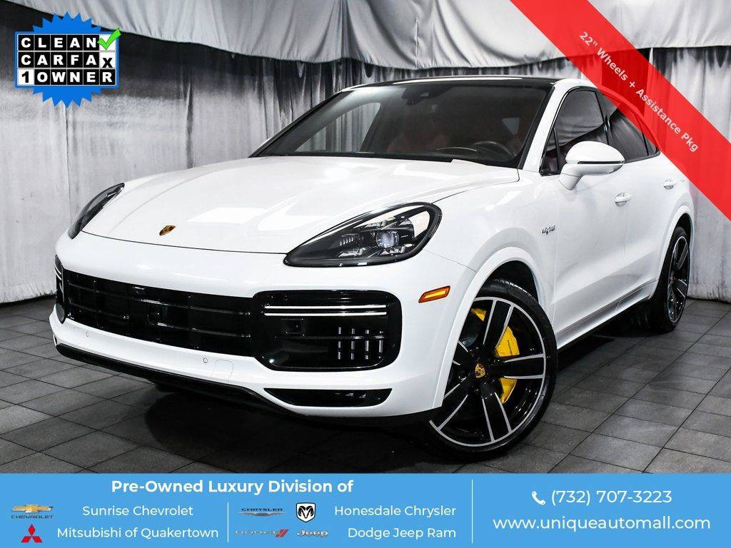 2023 Porsche Cayenne Turbo S E-Hybrid