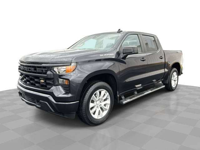 2022 Chevrolet Silverado 1500 Custom — Pickup Truck — 14,040 mi — London, OH