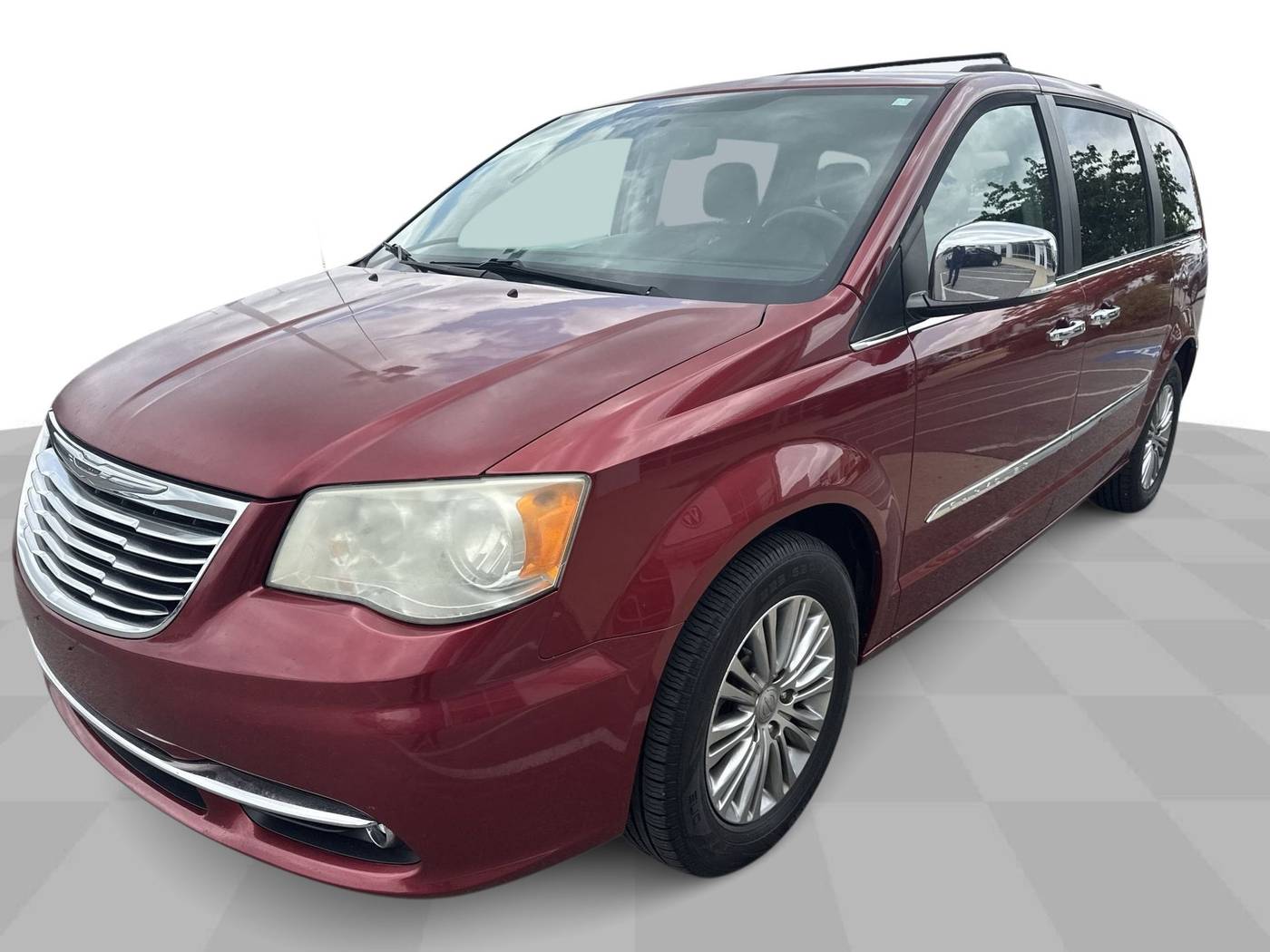 2014 Chrysler Town & Country Touring-L — Minivan — 153,910 mi — Perrysburg, OH
