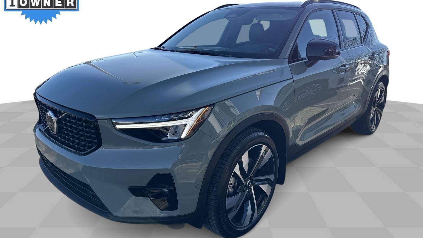 2023 Volvo XC40 Plus — SUV — 15,860 mi — Perrysburg, OH