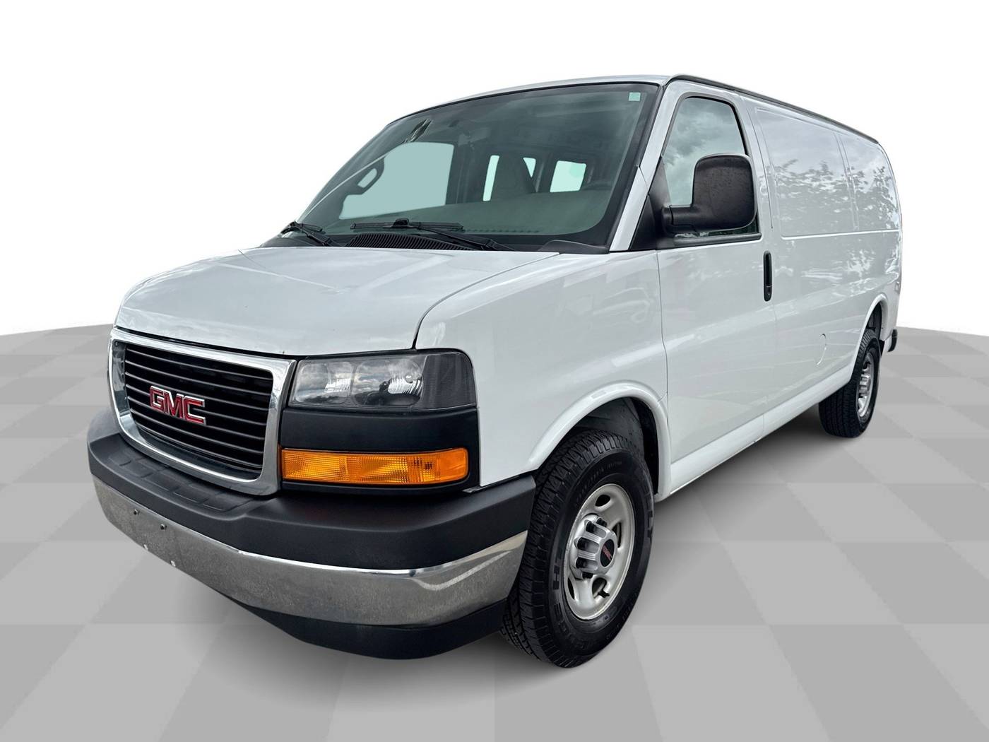 2017 GMC Savana Cargo Van Base — Cargo Van — 130,488 mi — Perrysburg, OH