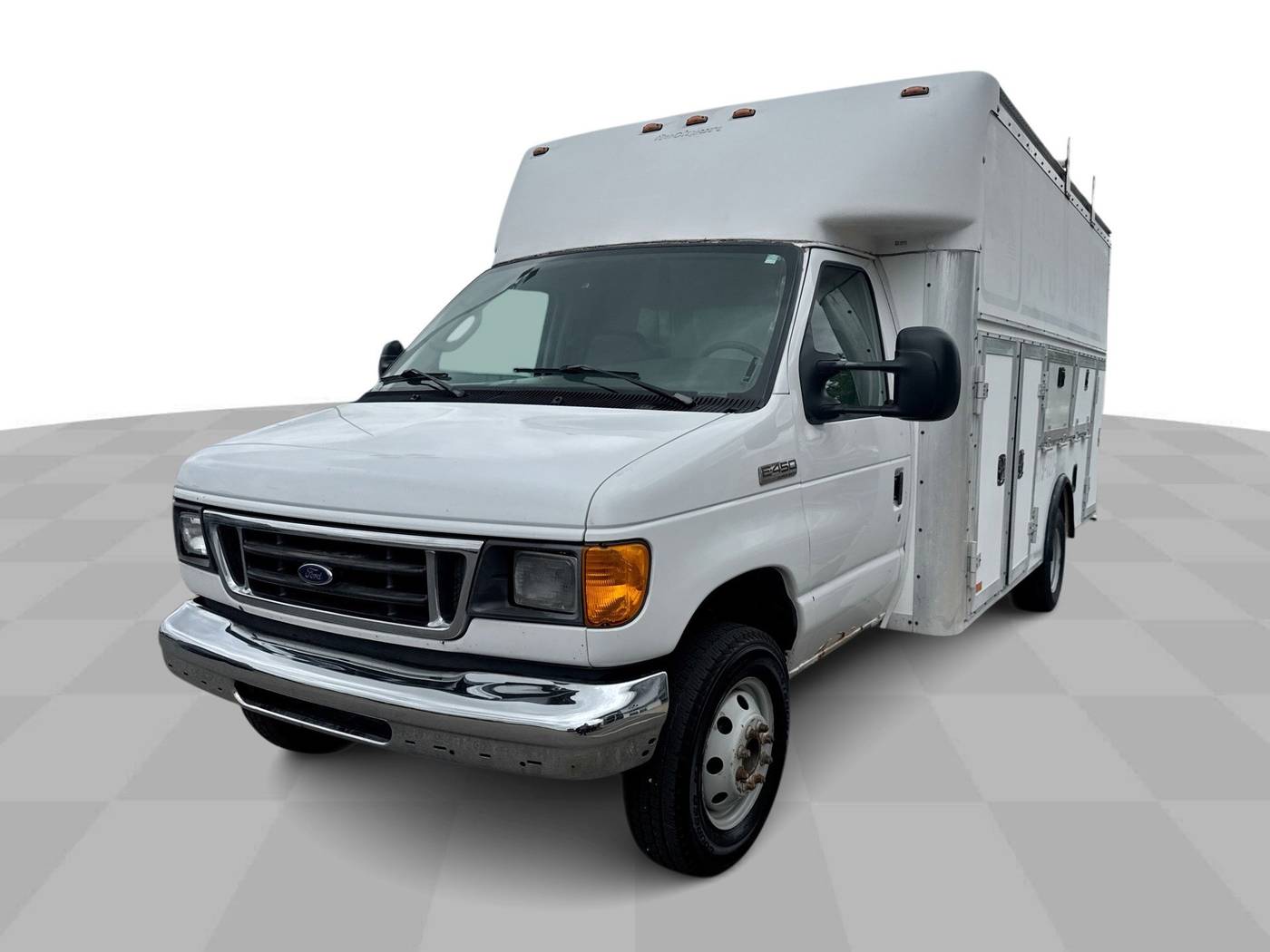 2006 Ford Econoline Commercial Cutaway E-450 — Chassis Cab Truck — 160,016 mi — Perrysburg, OH