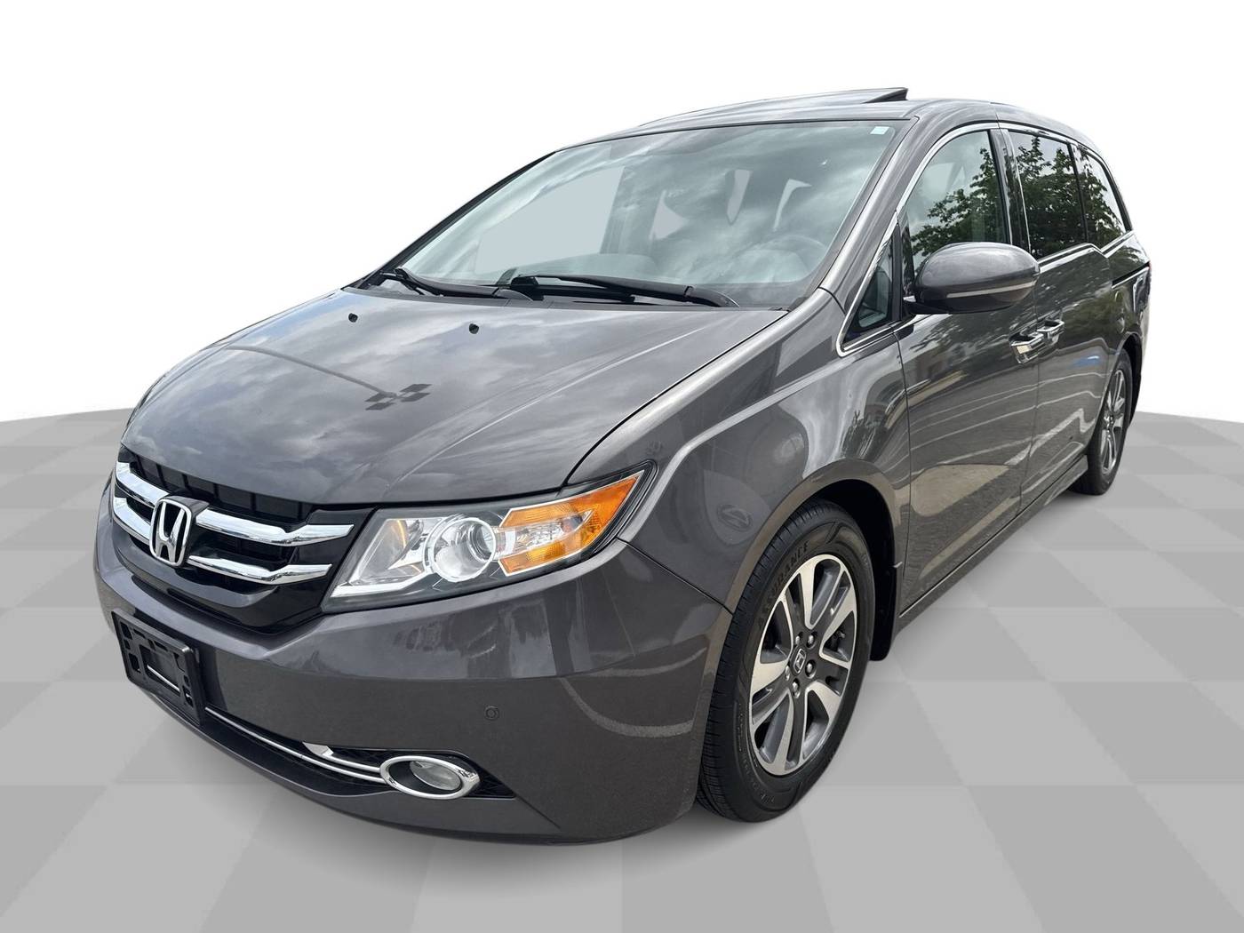 2015 Honda Odyssey Touring — Minivan — 108,890 mi — Perrysburg, OH
