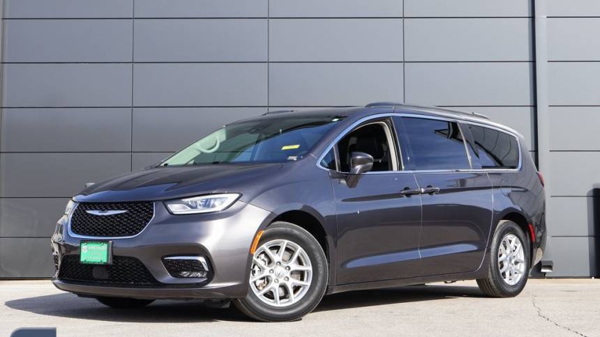 2022 Chrysler Pacifica Touring L — Minivan — 63,332 mi — Ozark, MO