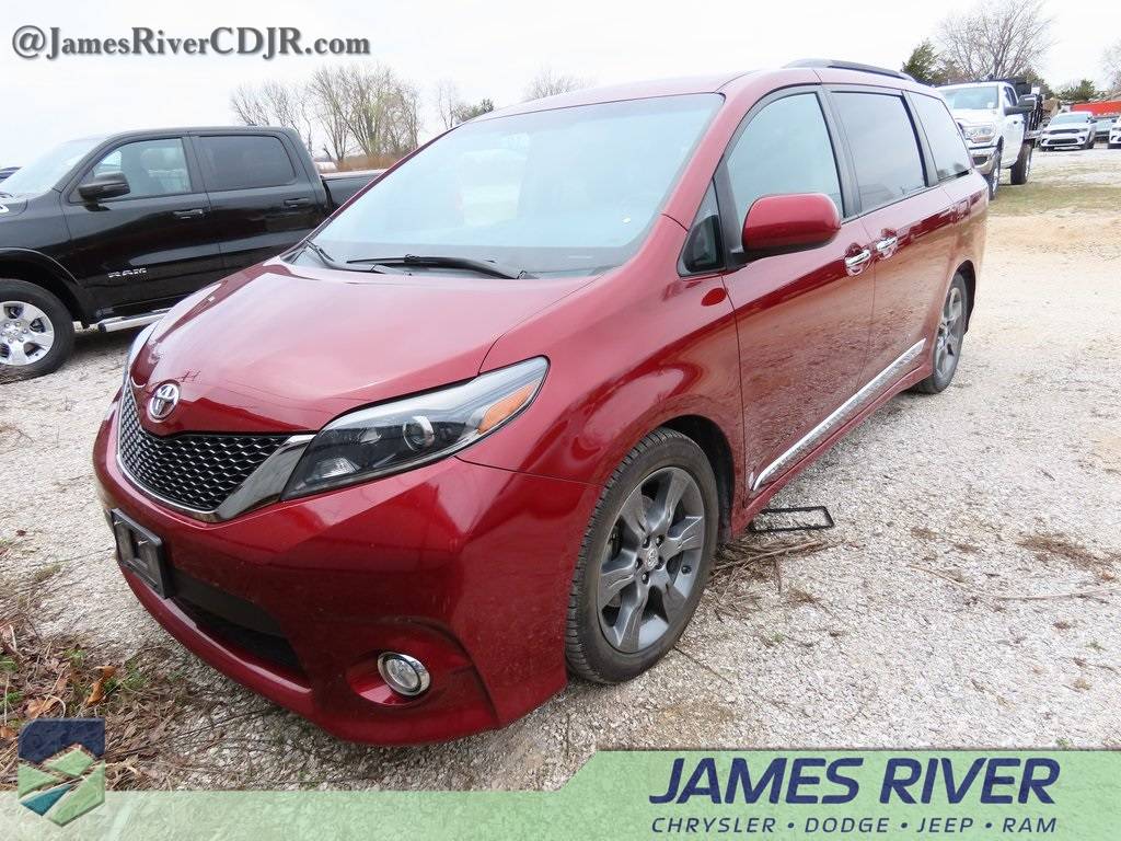 2015 Toyota Sienna SE — Minivan — 126,500 mi — Ozark, MO