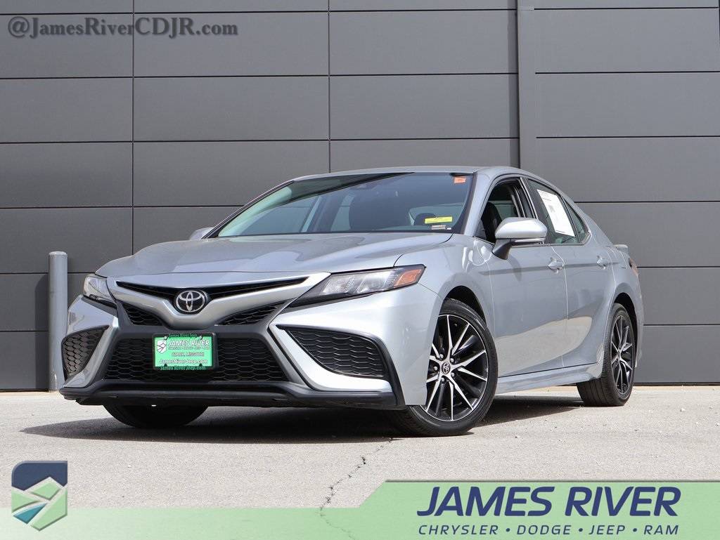 2022 Toyota Camry SE — Sedan — 57,131 mi — Ozark, MO