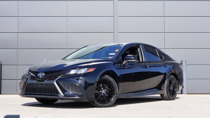 2023 Toyota Camry SE Nightshade — Sedan — 27,110 mi — Ozark, MO
