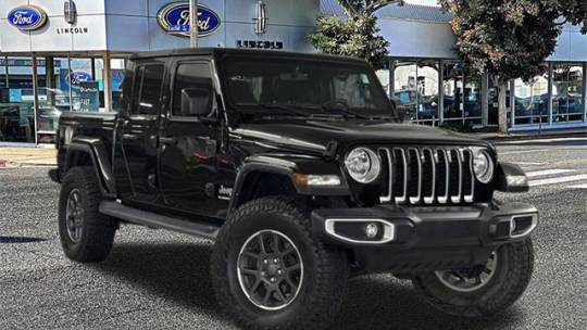 2021 Jeep Gladiator Overland — Pickup Truck — 33,324 mi — Santa Monica, CA
