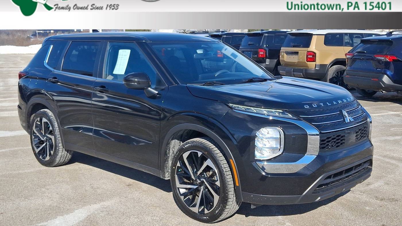 2022 Mitsubishi Outlander ES — SUV — 46,690 mi — Uniontown, PA