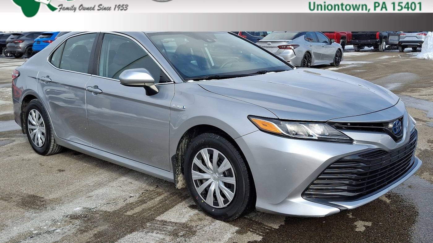 2020 Toyota Camry Hybrid LE — Sedan — 39,510 mi — Uniontown, PA