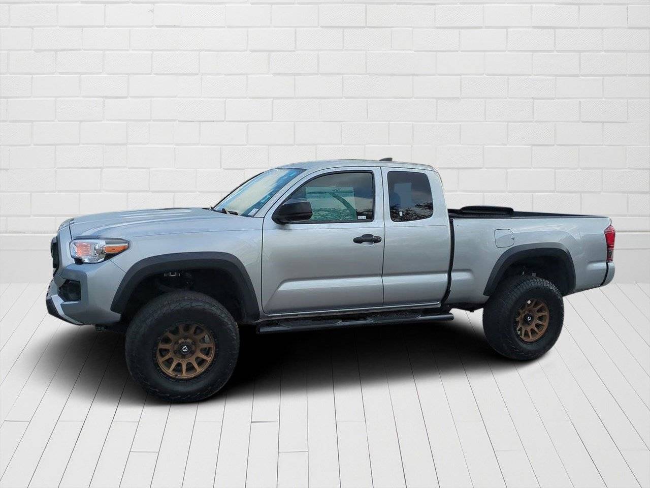 2022 Toyota Tacoma SR — Pickup Truck — 48,691 mi — Longwood, FL