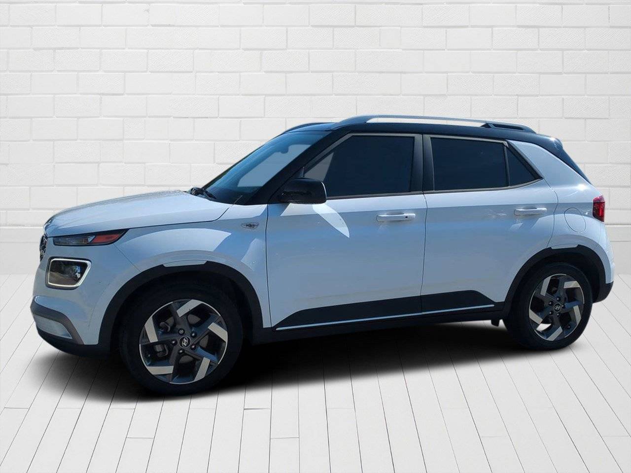 2022 Hyundai Venue Limited — SUV — 30,292 mi — Longwood, FL
