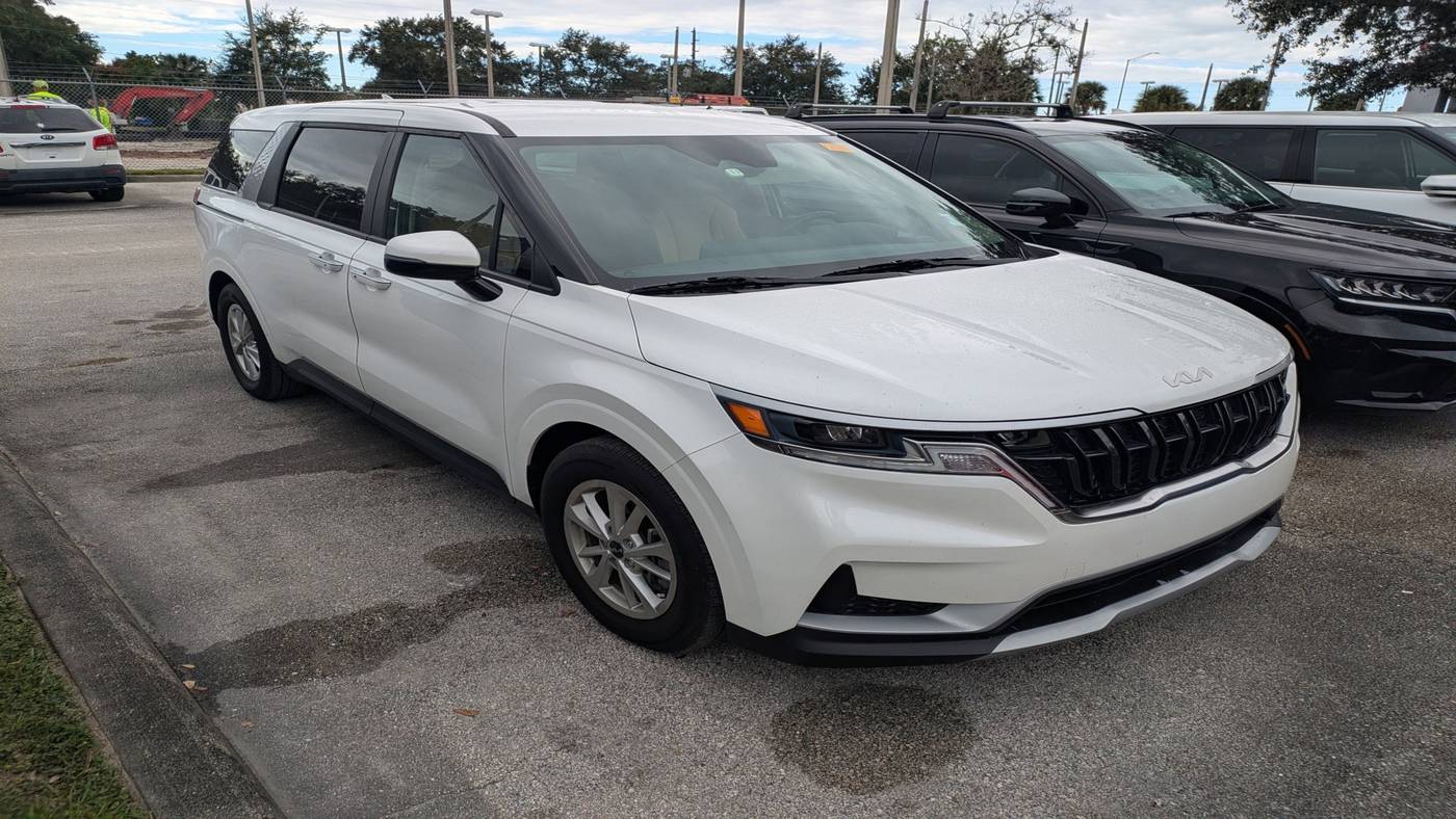 2024 Kia Carnival LXS — Minivan — 18,092 mi — Longwood, FL