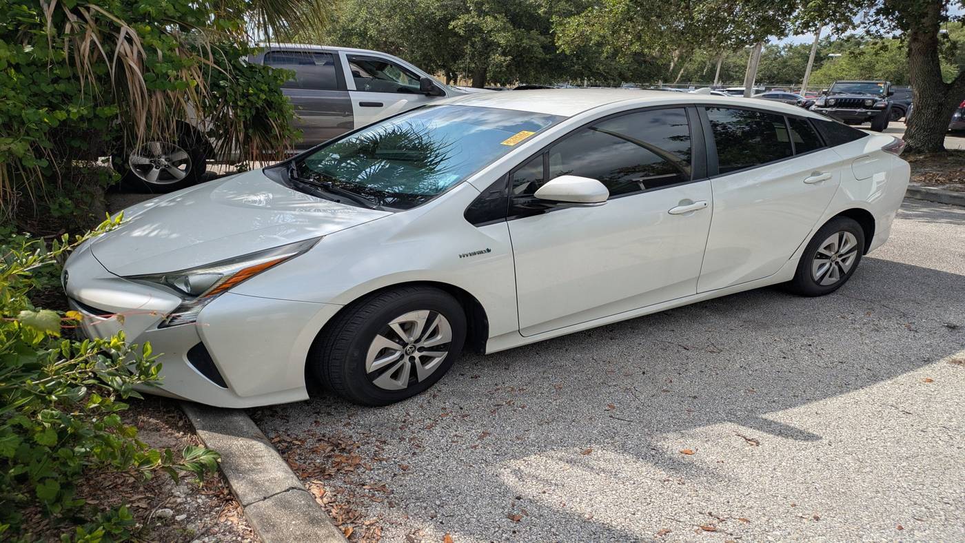2016 Toyota Prius Four — Hatchback — 90,889 mi — Longwood, FL