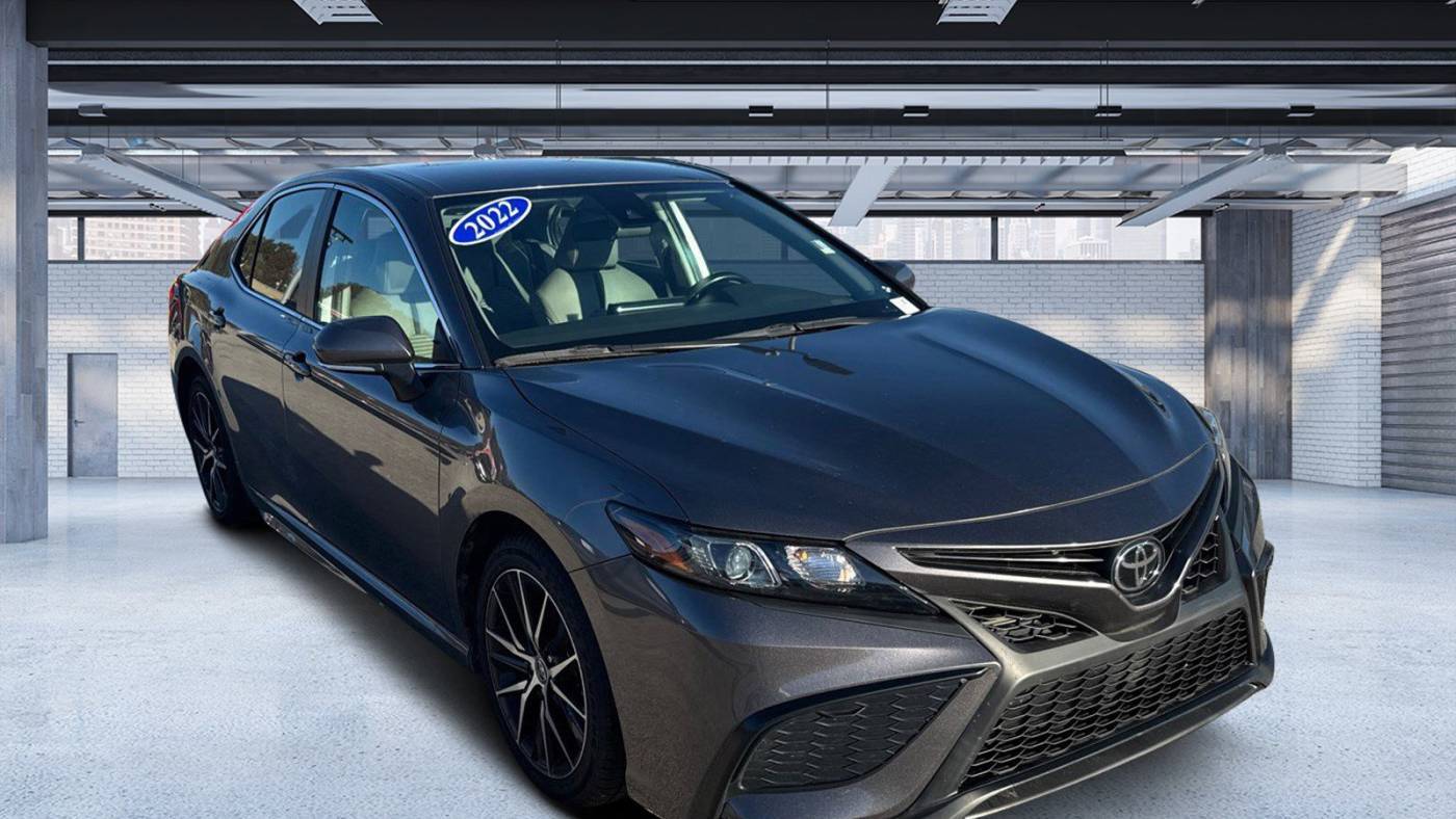 2022 Toyota Camry SE — Sedan — 56,107 mi — Longwood, FL