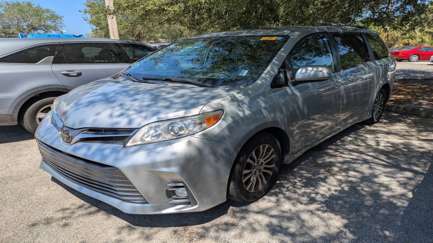 2020 Toyota Sienna XLE — Minivan — 41,787 mi — Longwood, FL