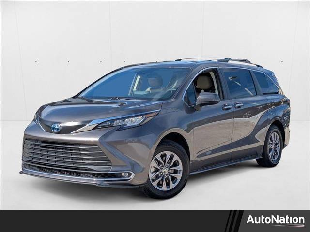 2023 Toyota Sienna XLE — Minivan — 42,234 mi — Maitland, FL