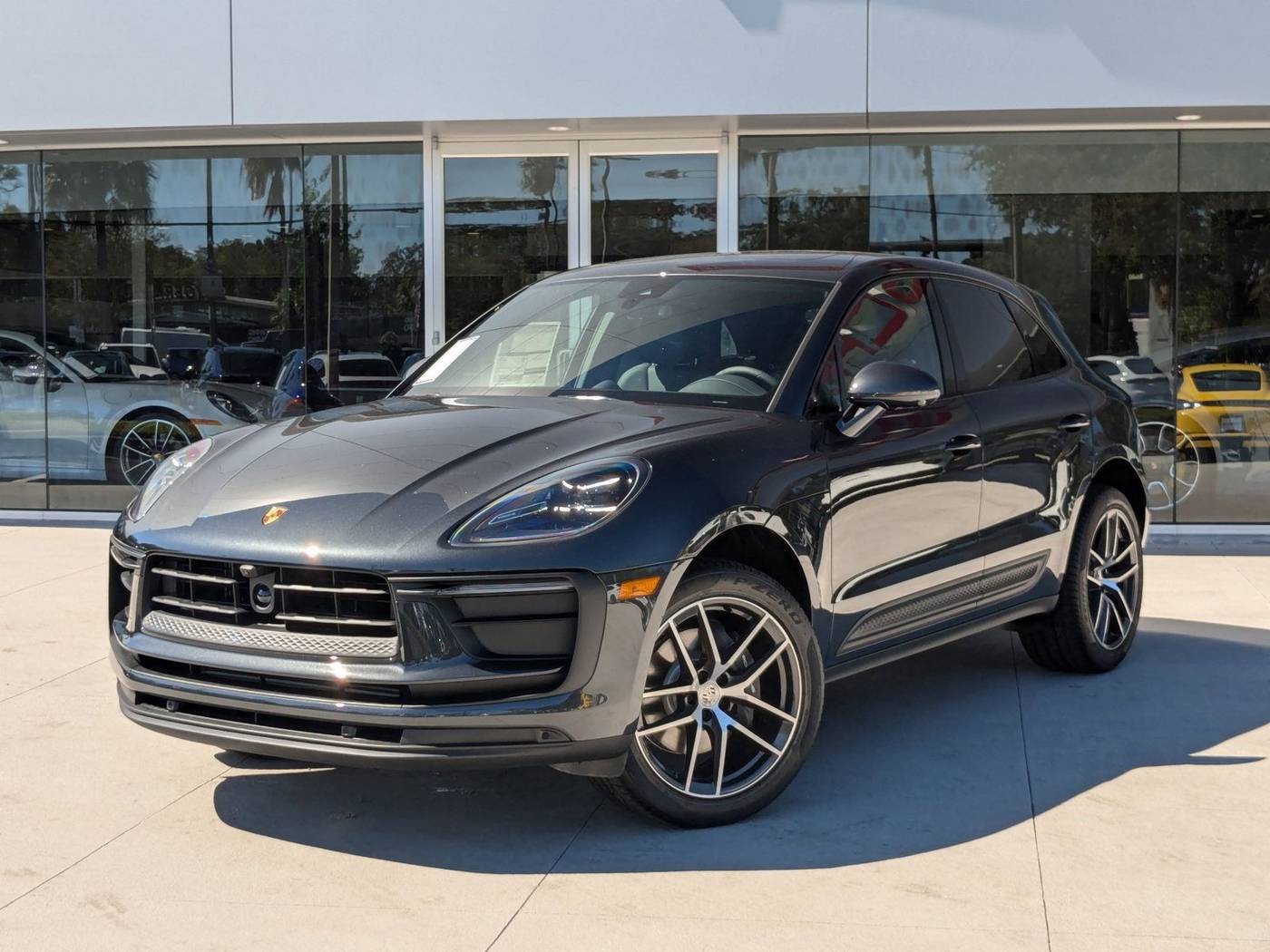 2025 Porsche Macan Standard — SUV — 4,569 mi — Maitland, FL