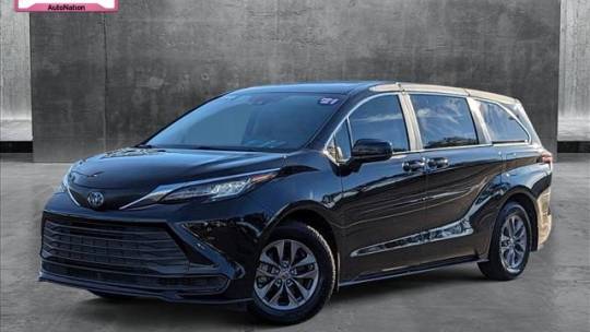 2021 Toyota Sienna LE — Minivan — 83,006 mi — Sanford, FL