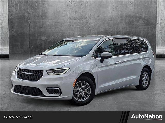 2023 Chrysler Pacifica Touring L — Minivan — 55,656 mi — Sanford, FL