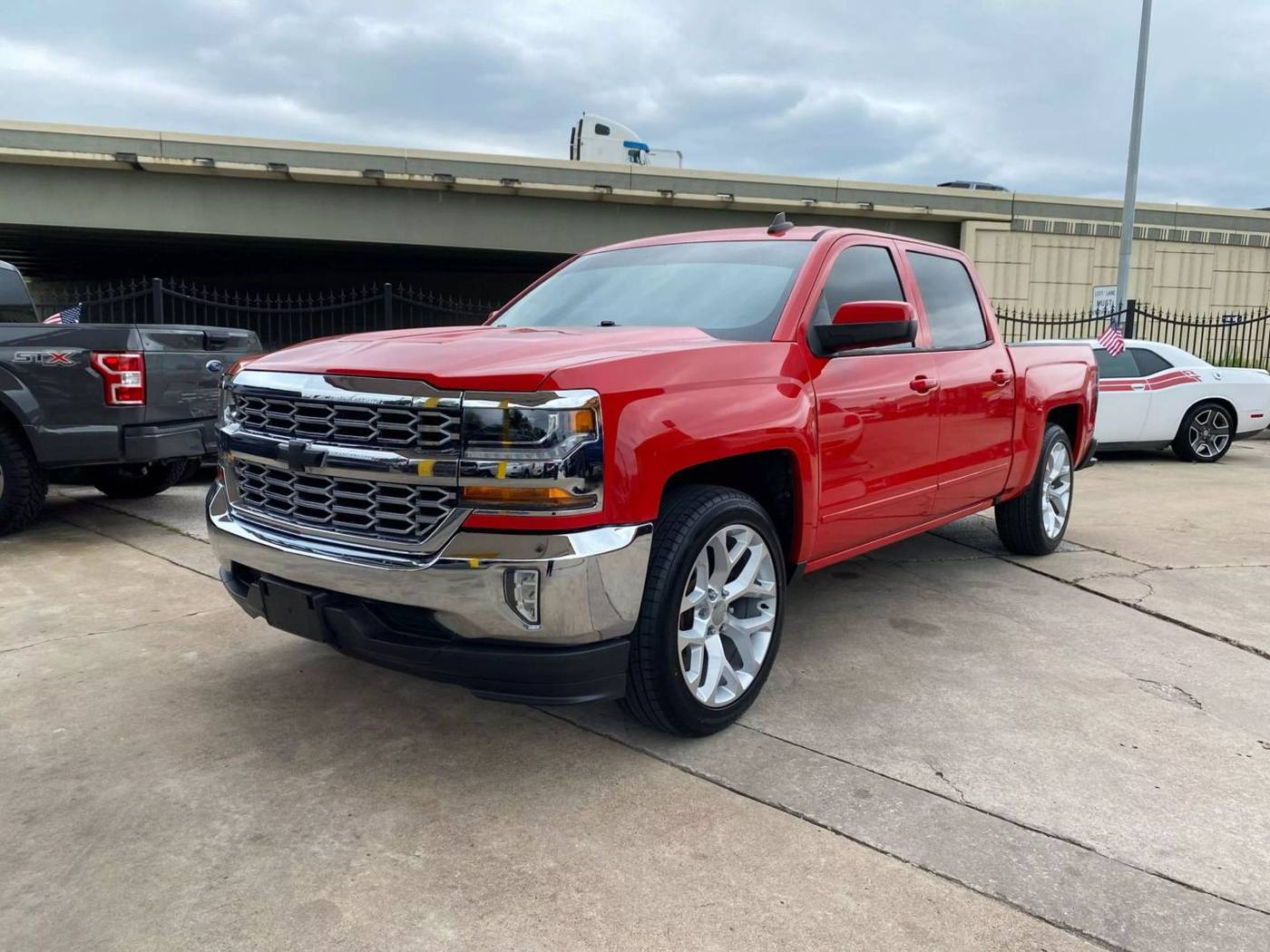 2017 Chevrolet Silverado 1500 LT — Pickup Truck — 88,250 mi — Houston, TX
