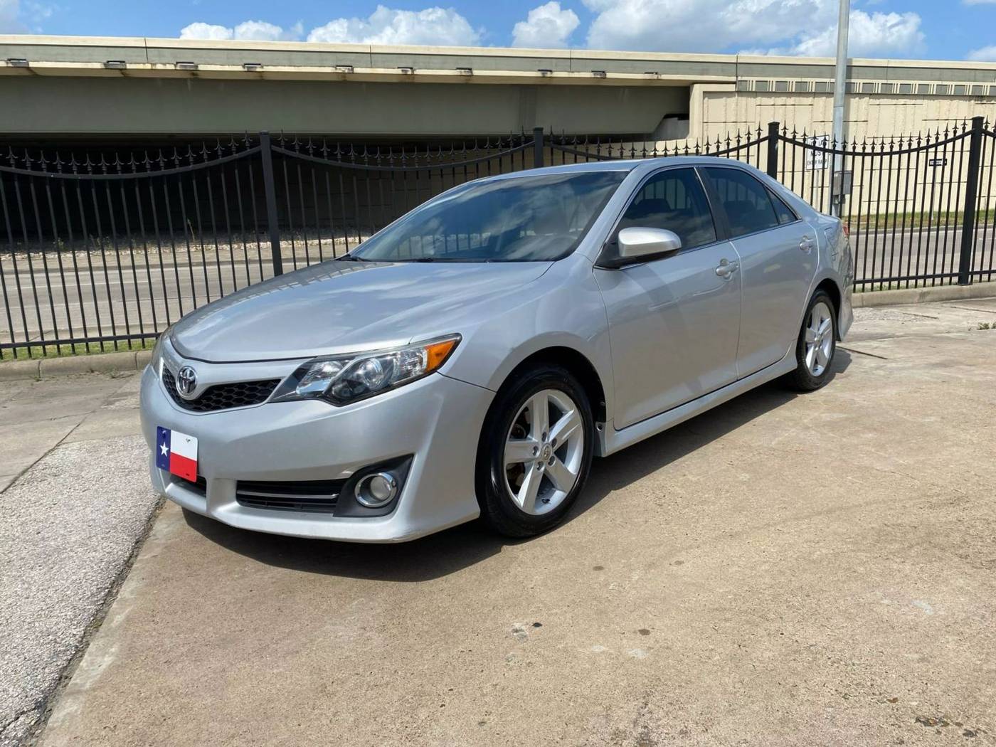 2012 Toyota Camry SE — Sedan — 125,433 mi — Houston, TX