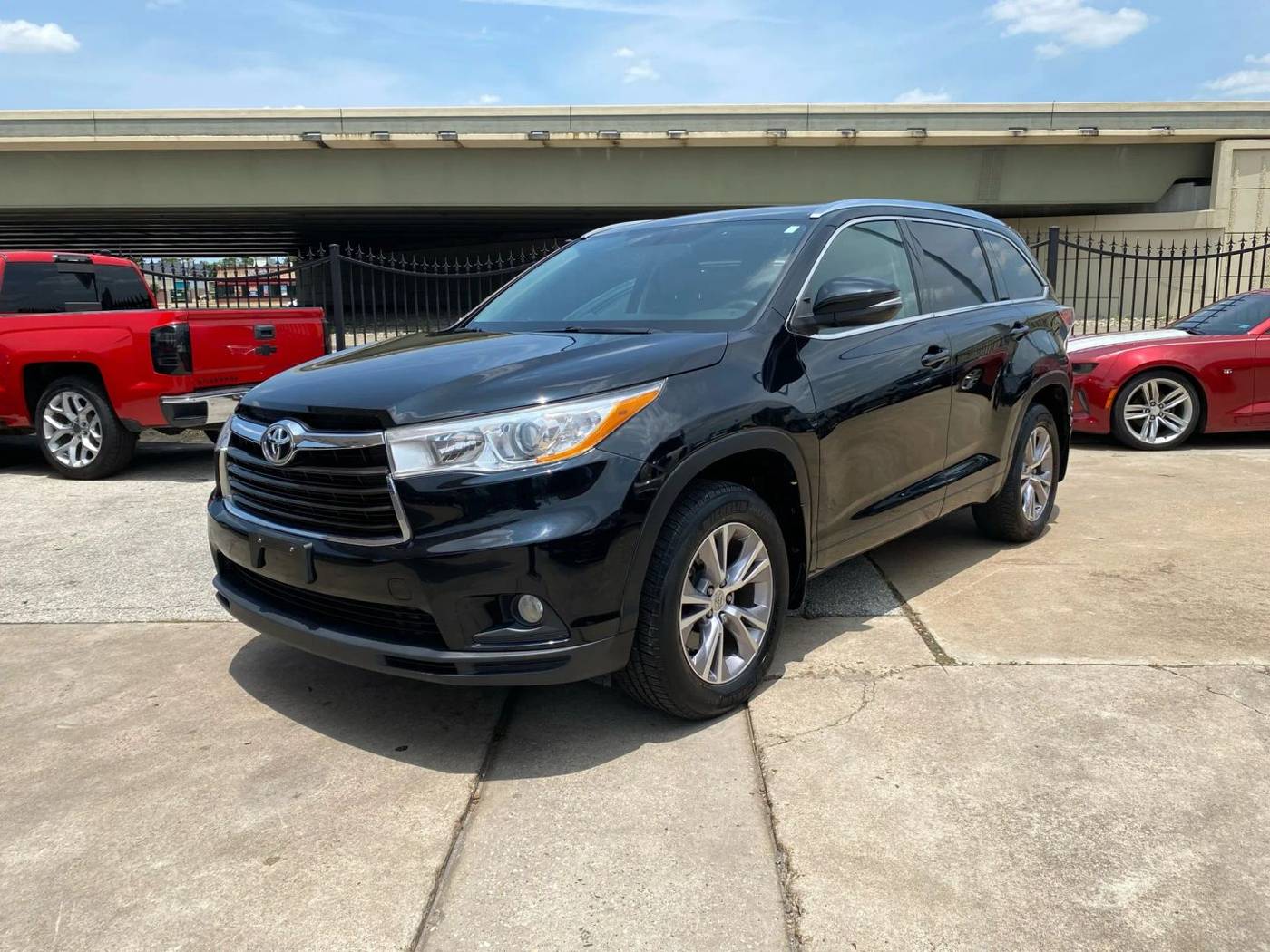 2014 Toyota Highlander XLE — SUV — 90,218 mi — Houston, TX