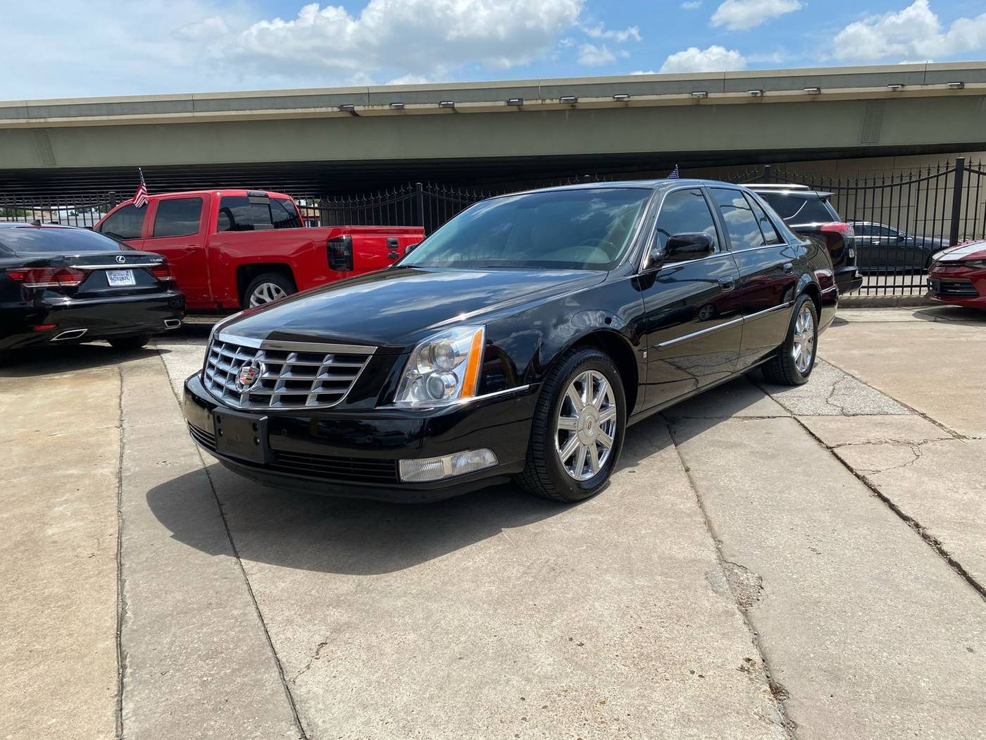 2007 Cadillac DTS Standard — Sedan — 70,062 mi — Houston, TX