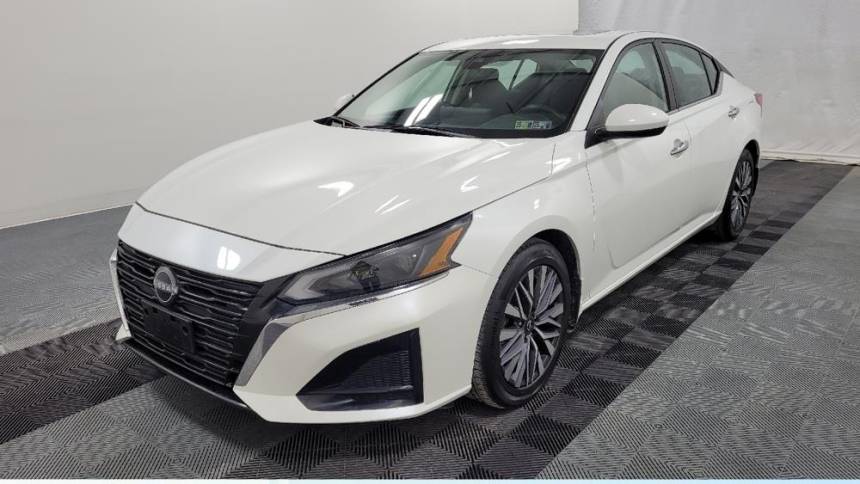 2023 Nissan Altima SV — Sedan — 16,567 mi — Pittsburgh, PA