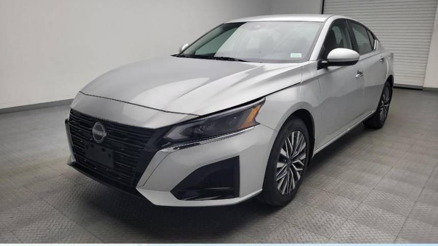 2023 Nissan Altima SV — Sedan — 6,781 mi — Grand Rapids, MI