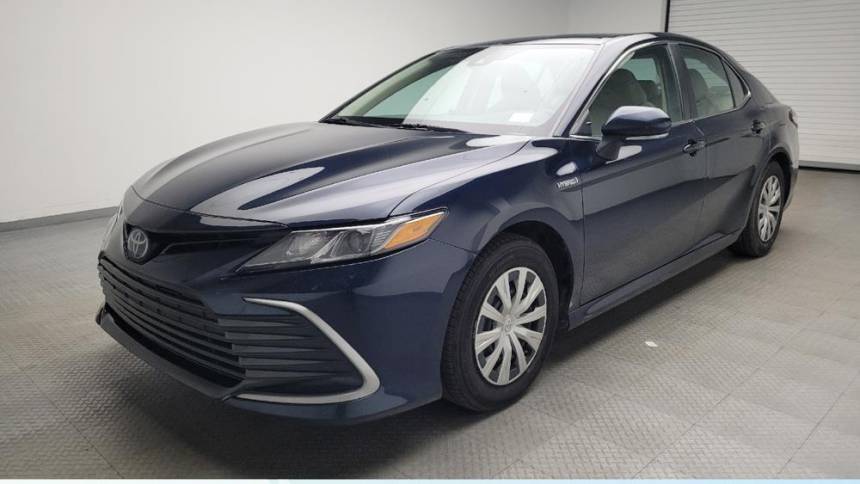 2021 Toyota Camry Hybrid LE — Sedan — 82,130 mi — Grand Rapids, MI