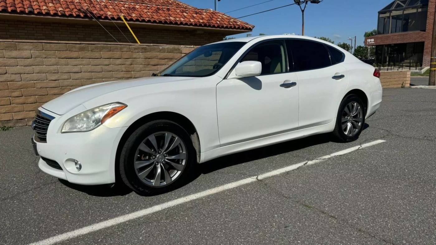 2013 INFINITI M M37x — Sedan — 126,123 mi — Orange, CA