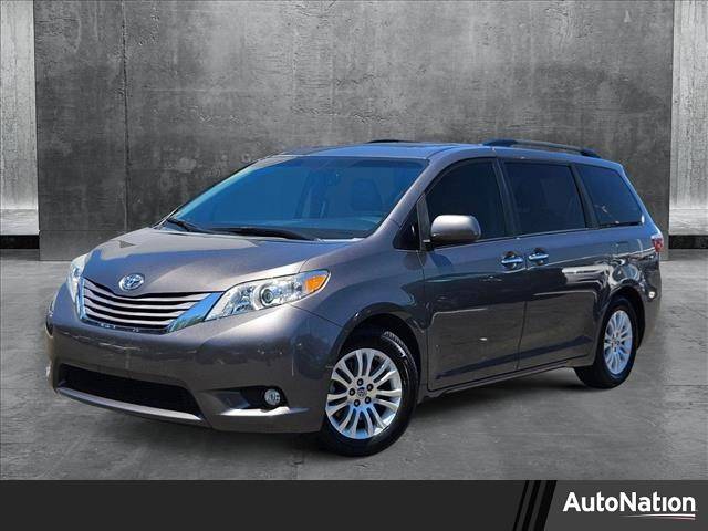 2015 Toyota Sienna XLE — Minivan — 105,708 mi — Clearwater, FL