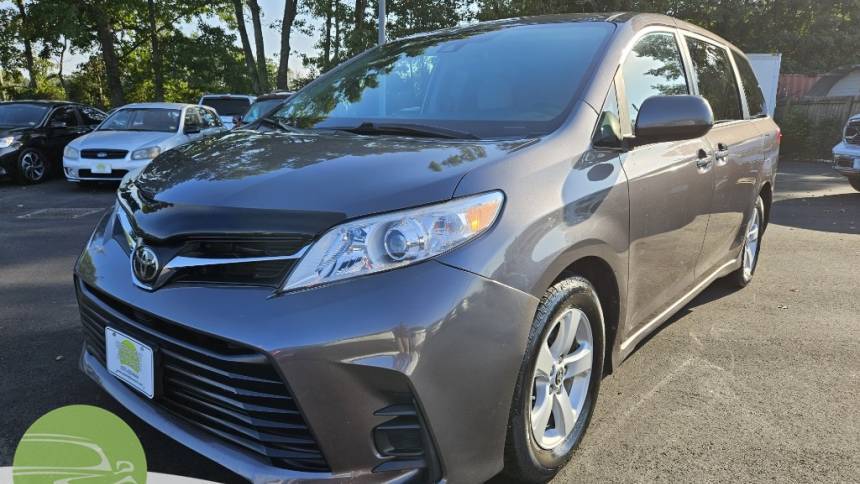 2020 Toyota Sienna LE — Minivan — 93,787 mi — Virginia Beach, VA