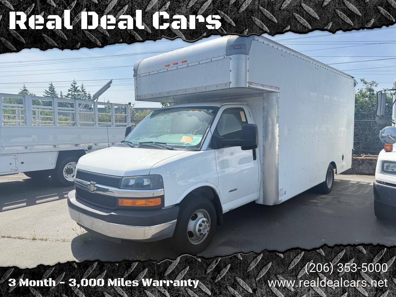 2014 Chevrolet Express Commercial Cutaway 4500 — Chassis Cab Truck — 60,382 mi — Everett, WA