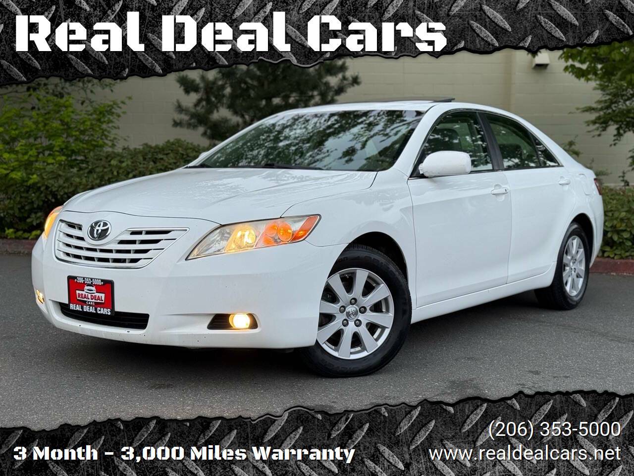 2007 Toyota Camry XLE V6 — Sedan — 131,429 mi — Everett, WA