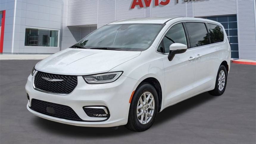2023 Chrysler Pacifica Touring — Minivan — 21,962 mi — Colton, CA