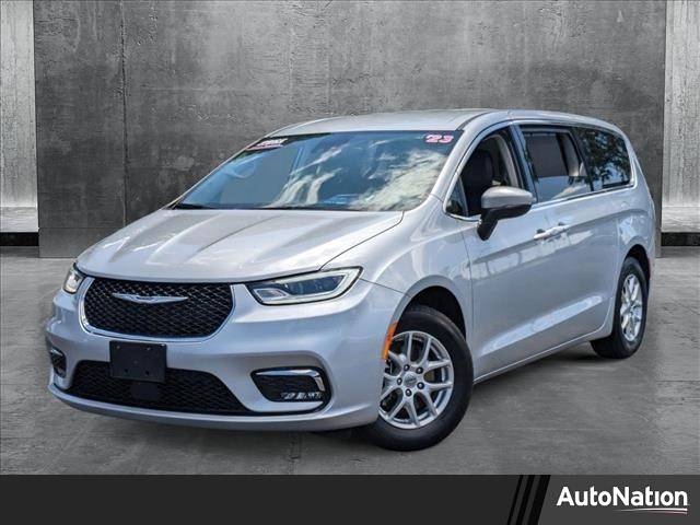 2023 Chrysler Pacifica Touring L — Minivan — 65,603 mi — Sanford, FL