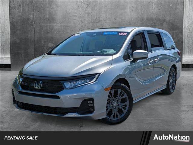 2025 Honda Odyssey Touring — Minivan — 4,091 mi — Sanford, FL