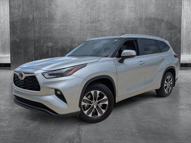 2024 Toyota Highlander XLE — SUV — 8,398 mi — Winter Park, FL