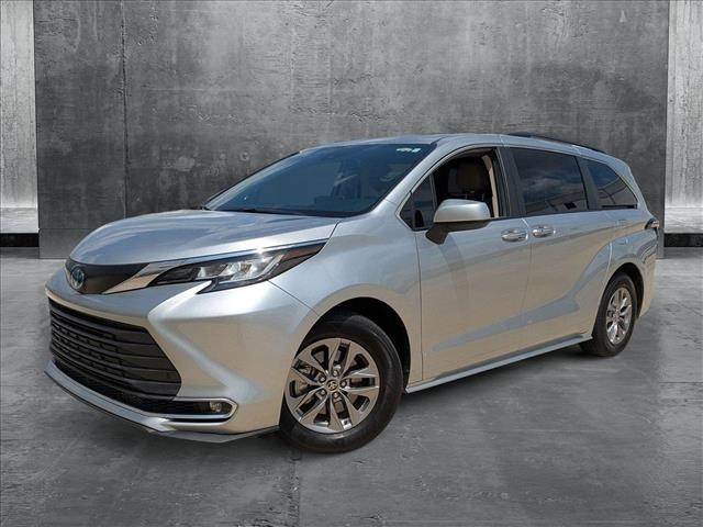 2023 Toyota Sienna XLE — Minivan — 58,901 mi — Winter Park, FL
