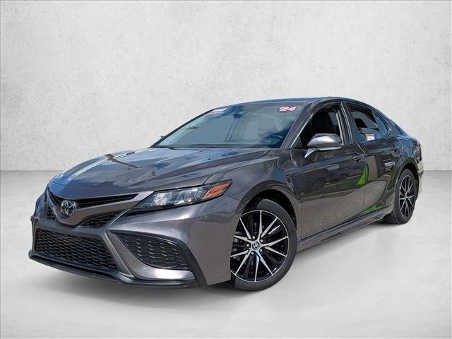 2024 Toyota Camry SE — Sedan — 5,889 mi — Winter Park, FL