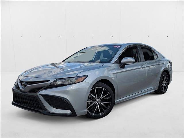 2024 Toyota Camry SE — Sedan — 19,485 mi — Winter Park, FL
