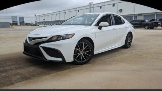 2023 Toyota Camry SE — Sedan — 5,813 mi — Winter Park, FL