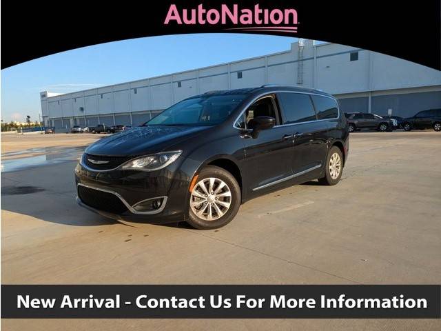 2018 Chrysler Pacifica Touring L — Minivan — 95,274 mi — Winter Park, FL