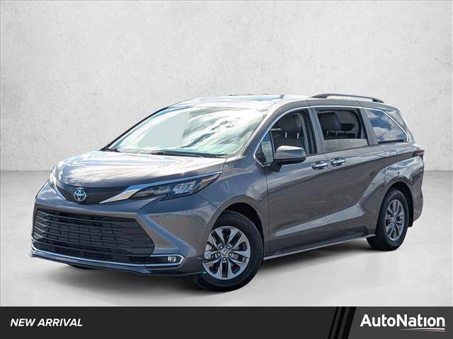 2024 Toyota Sienna XLE — Minivan — 38,780 mi — Orlando, FL