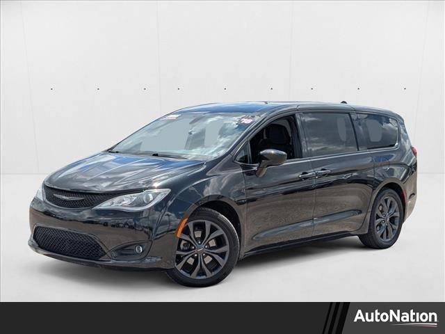 2018 Chrysler Pacifica Touring Plus — Minivan — 93,461 mi — Orlando, FL