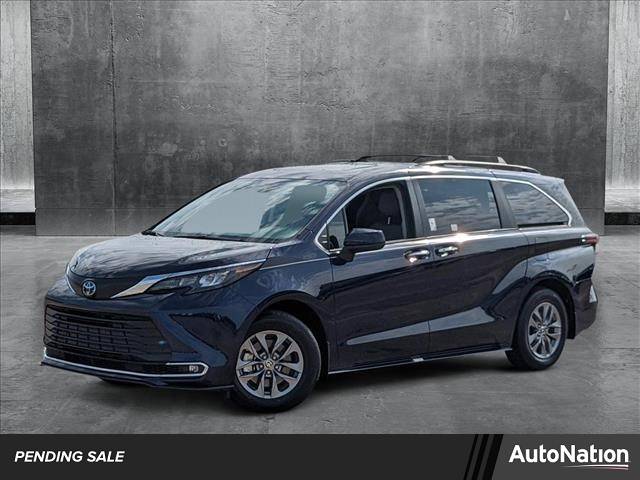 2024 Toyota Sienna XLE — Minivan — 2,018 mi — Orlando, FL