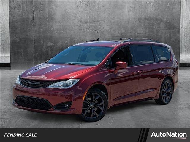 2018 Chrysler Pacifica Touring Plus — Minivan — 122,059 mi — Orlando, FL