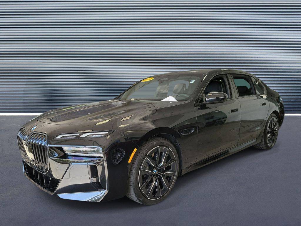 2025 BMW 7 Series 740i